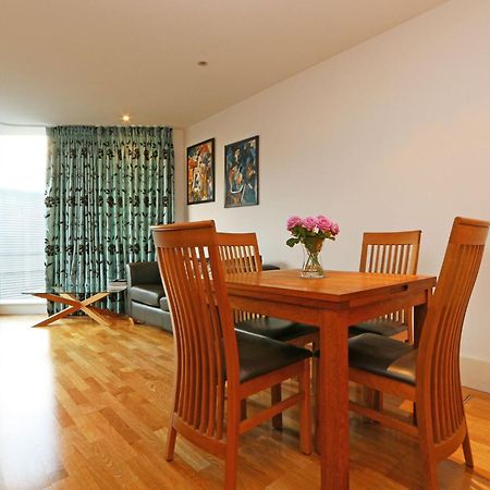 Riverside 1 Bed Apartment Londra Dış mekan fotoğraf